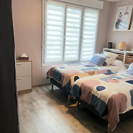 La Falaisienne - Au Coeur De La - 