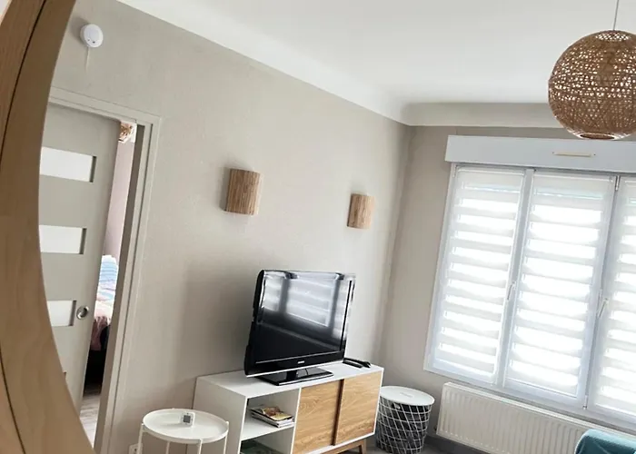 La Falaisienne - Au Coeur De La - 